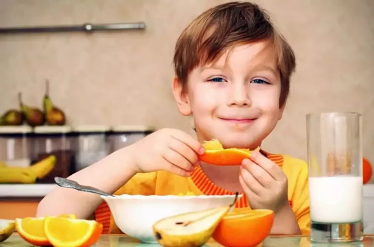 Tiêu chí chọn Vitamin C phù hợp cho trẻ sơ sinh và trẻ nhỏ