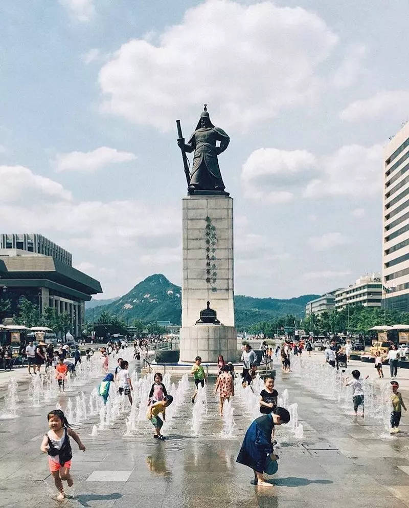 quảng trường gwanghwamun