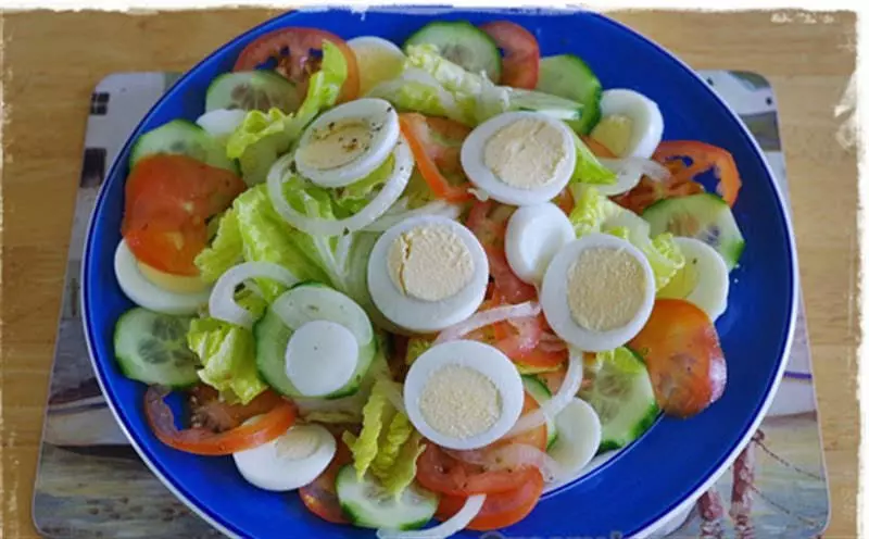 Salad tổng hợp trộn dầu giấm