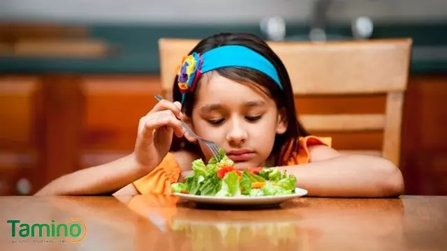 Trẻ ăn nhiều nhưng không tăng cân do nhiều lượng .ít chất, đơn điệu